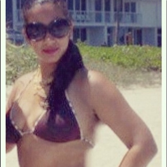 MEET your POSHER @kathyriaali 💃🏽♥️💃🏽♥️💃🏽♥️ - Picture 3 of 8